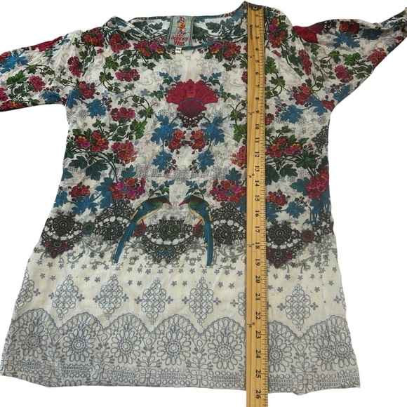 Johnny Was pullover top women’s size XS tropical birds summery vacation casual - Picture 14 of 16